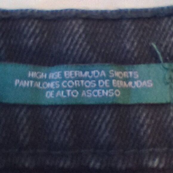 *NWT* Wild Fable Black Distressed, Bermuda, High Waist, Button Denim Shorts 8/29 - Picture 6 of 8